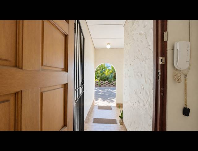 3 BEDROOM HOUSE FOR SALE IN CRESTHOLME